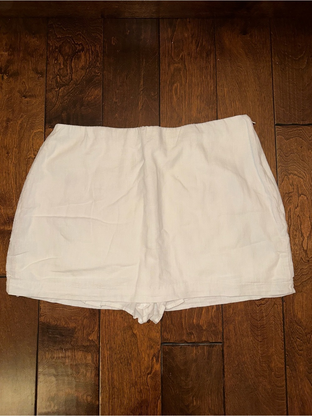 Abercrombie & Fitch White Women's Linen-Feel Skort